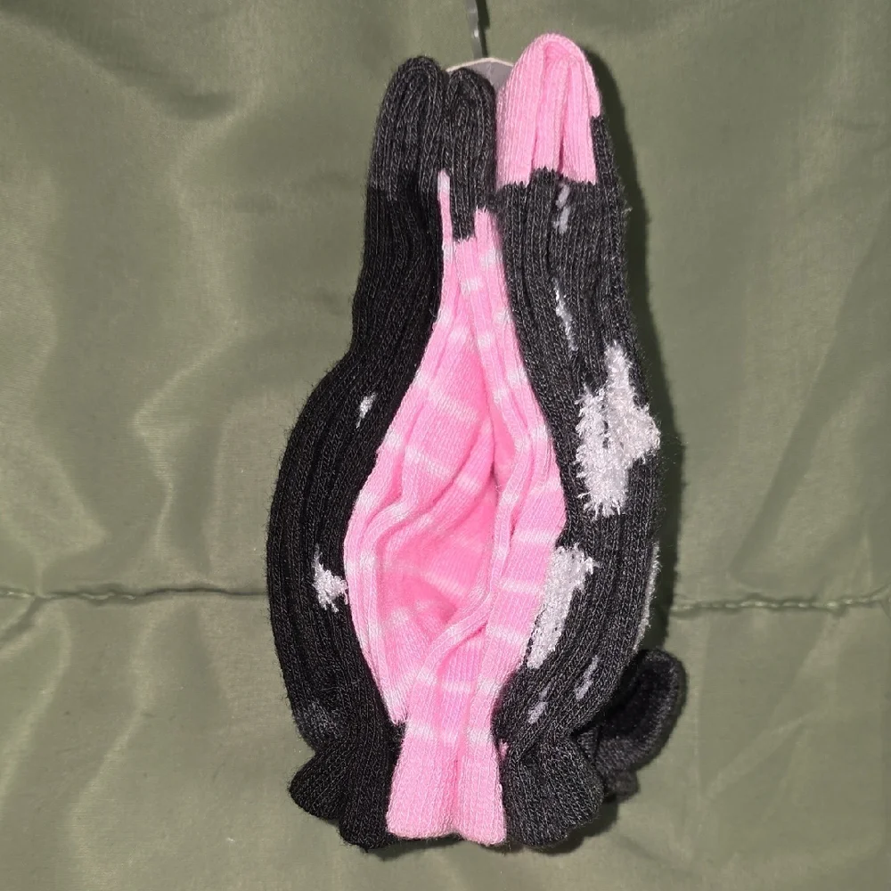 Girls' Black and Pink Crew Socks